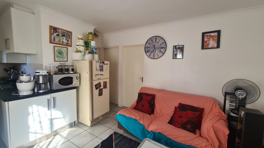 2 Bedroom Property for Sale in Table View Western Cape